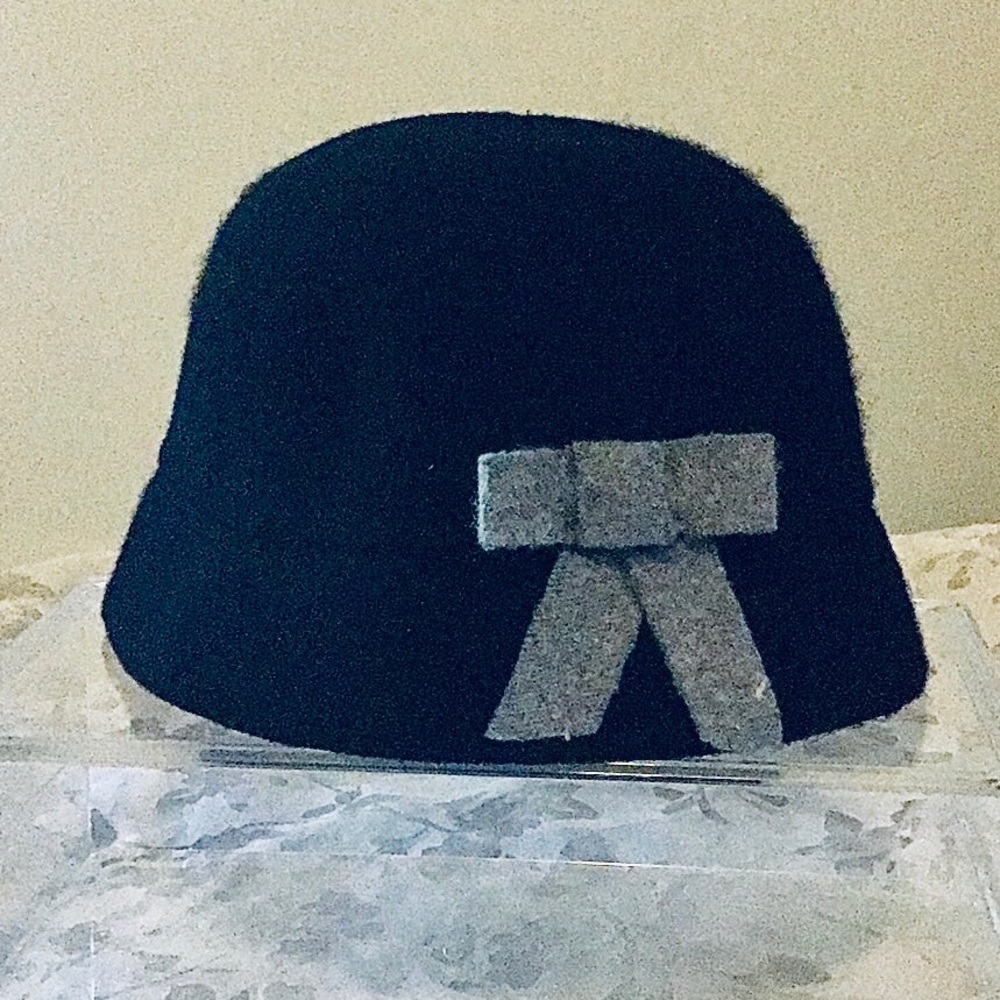 Saks 5th Avenue Black brand wool blend cloche hat